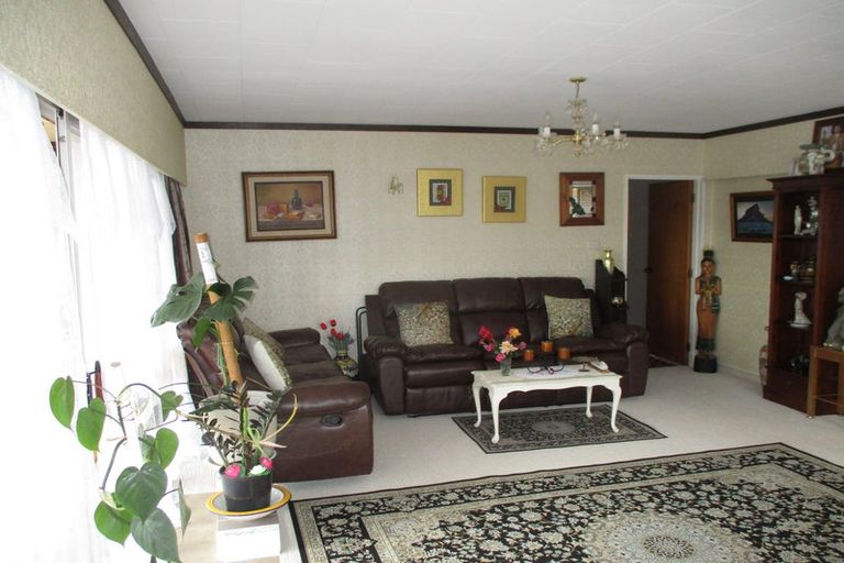 Photo of property in 117 Guy Street, Dannevirke, 4930