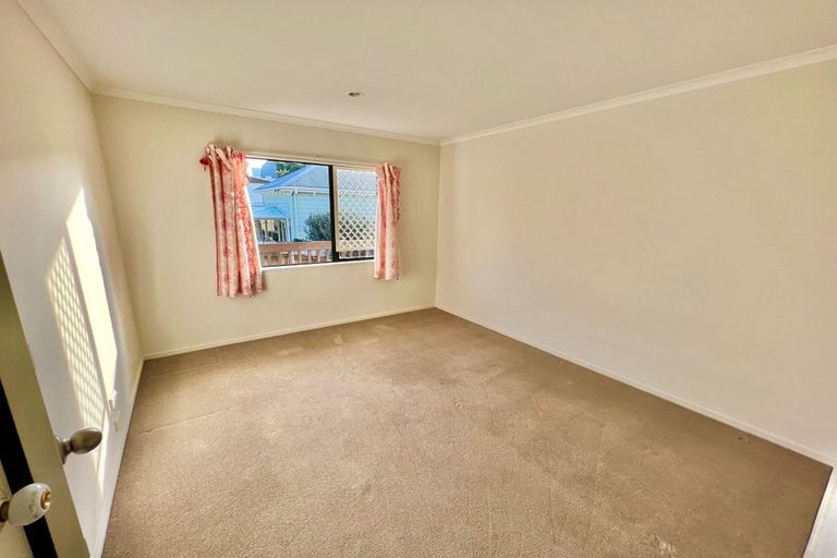 Photo of property in 13 Haven Crest, Somerville, Auckland, 2014
