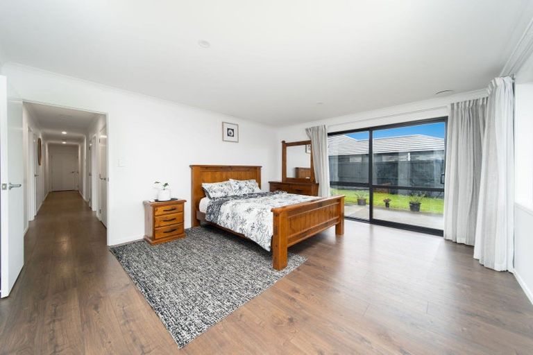 Photo of property in 44 Lake Drive, Tikipunga, Whangarei, 0112