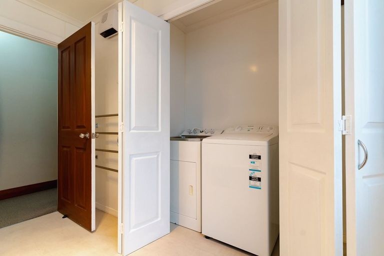 Photo of property in 11 Wills Street, Balaclava, Dunedin, 9011