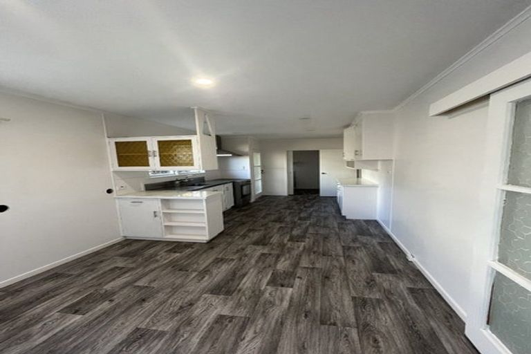 Photo of property in 7 Booker Place, Weymouth, Auckland, 2103