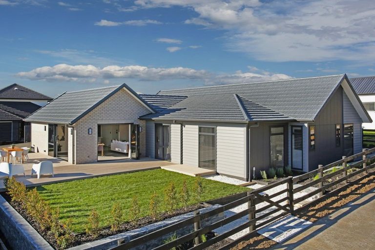 Photo of property in 7 Puhitahi Hill Road, Paerata, Pukekohe, 2124