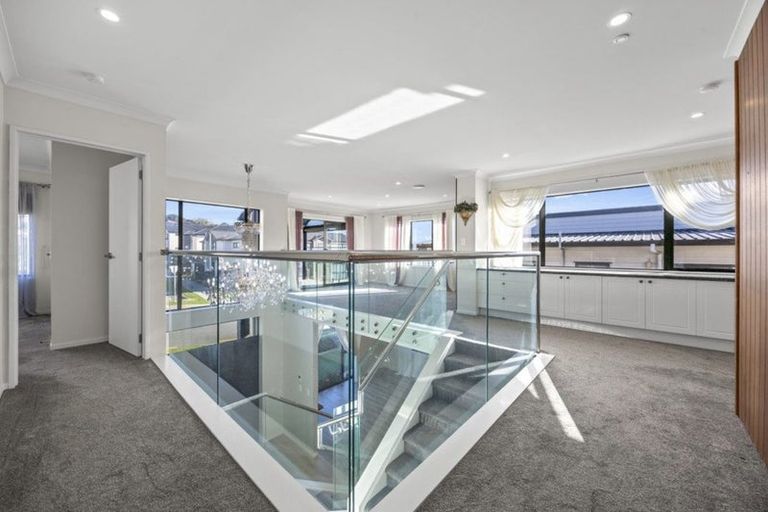Photo of property in 16 Lime Hill Rise, Flat Bush, Auckland, 2019