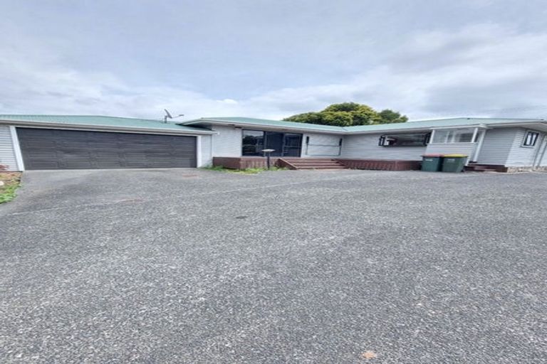 Photo of property in 51 Clevedon Road, Papakura, 2110