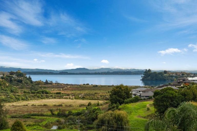 Photo of property in 10 Aquavue Way, Bellevue, Tauranga, 3110