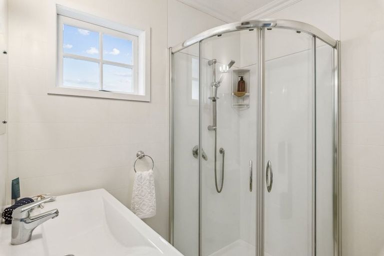 Photo of property in 12 Hicks Crescent, Waikanae Beach, Waikanae, 5036