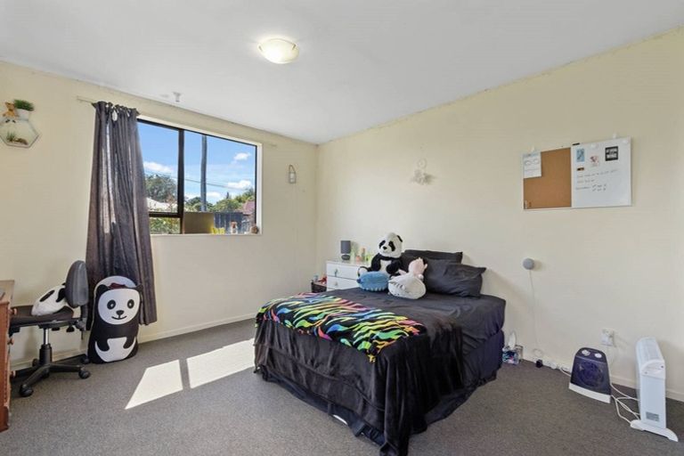 Photo of property in 24 Grassmere Street, Papanui, Christchurch, 8052