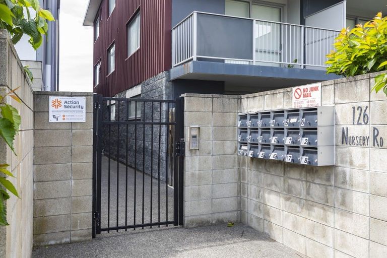 Photo of property in 3/126 Nursery Road, Linwood, Christchurch, 8011