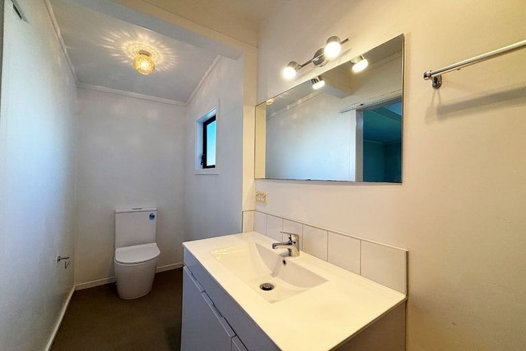Photo of property in 47 Flat Bush Road, Clover Park, Auckland, 2023