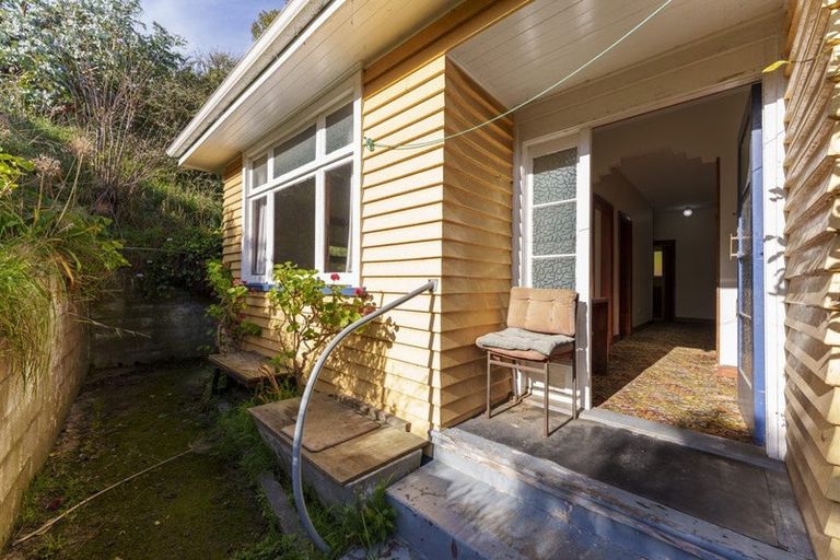 Photo of property in 102 Cressy Terrace, Corsair Bay, Lyttelton, 8082
