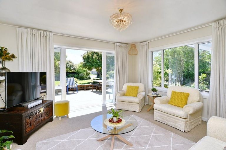 Photo of property in 415 High Street, Rangiora, 7400