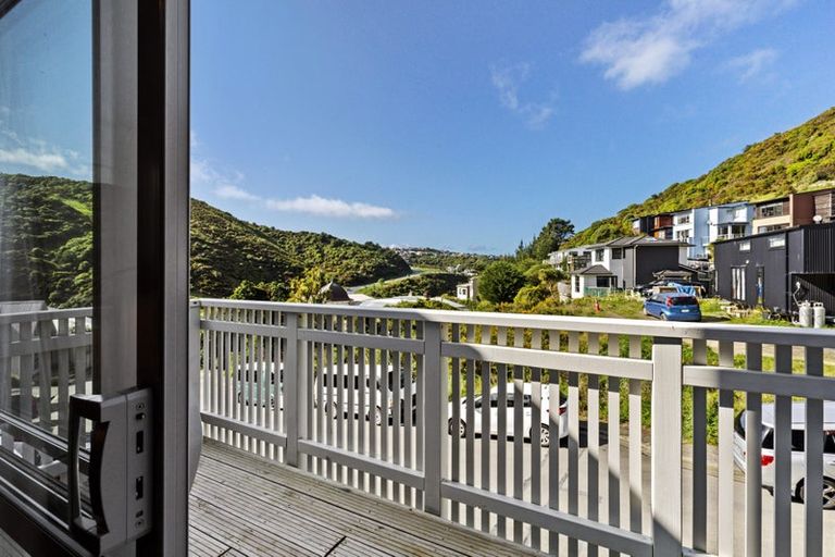 Photo of property in 16a Rarangi Way, Owhiro Bay, Wellington, 6023
