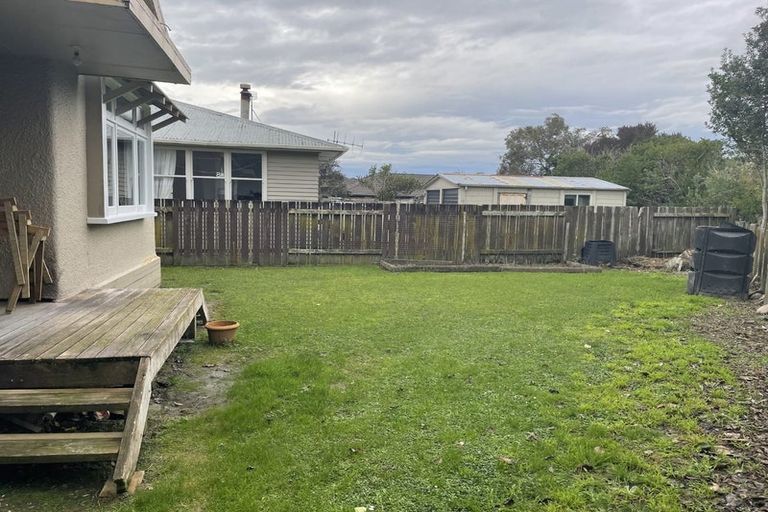 Photo of property in 23 Perrin Place, Kelvin Grove, Palmerston North, 4414