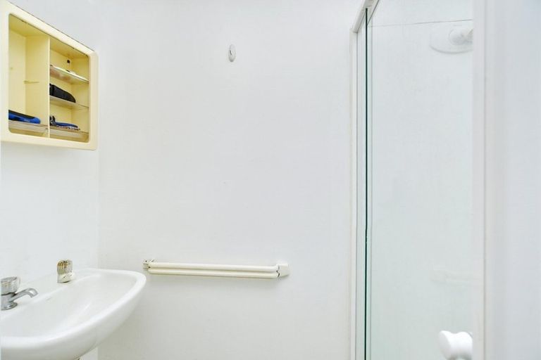 Photo of property in 5/74 Hansons Lane, Upper Riccarton, Christchurch, 8041