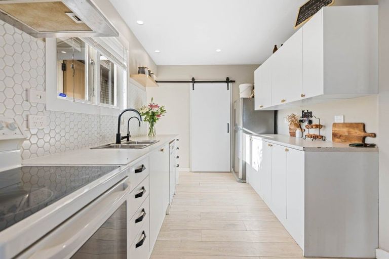 Photo of property in 28 Kotuku Place, Tokoroa, 3420