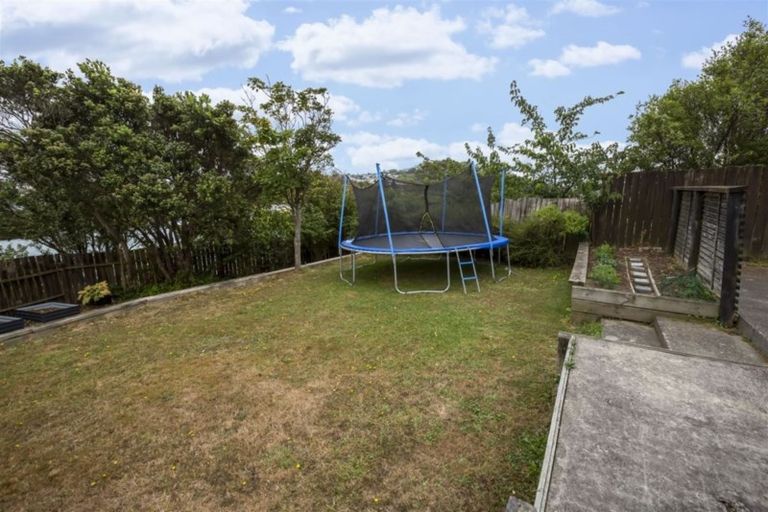 Photo of property in 5 Garboard Lane, Whitby, Porirua, 5024