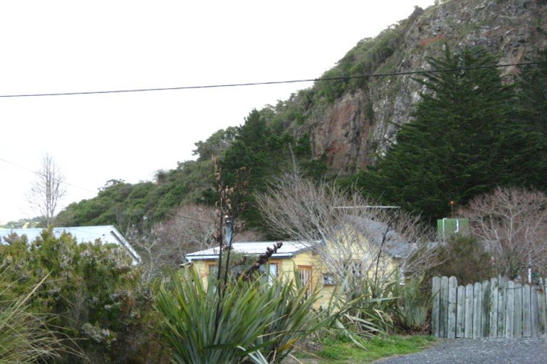 Photo of property in 10 Beach Road, Long Beach, Port Chalmers, 9081