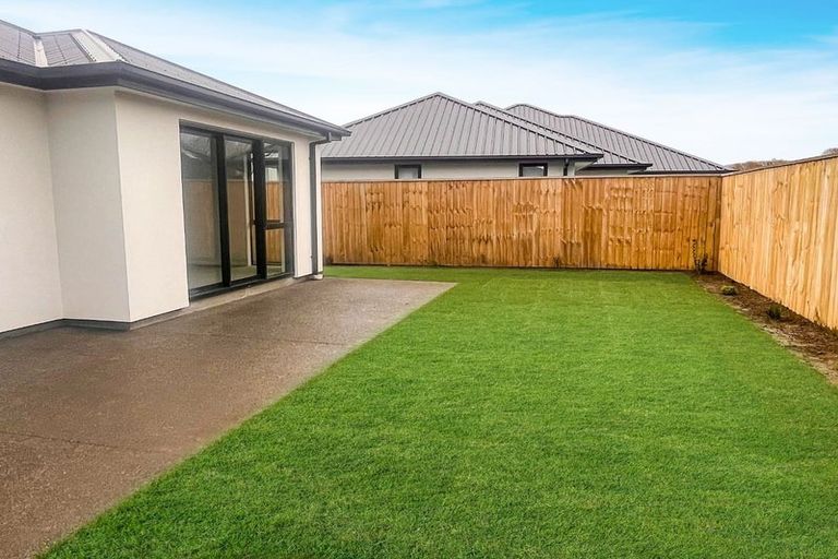 Photo of property in 17 Sutherlands Road, Halswell, Christchurch, 8025