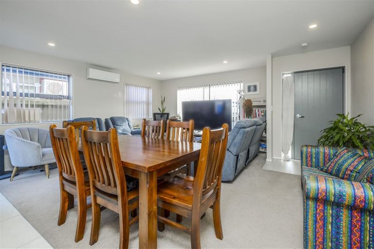 Photo of property in 15 Totara Meadows Court, Wiri, Auckland, 2104