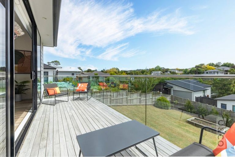 Photo of property in 21 Princes Street, Riverhead, 0820