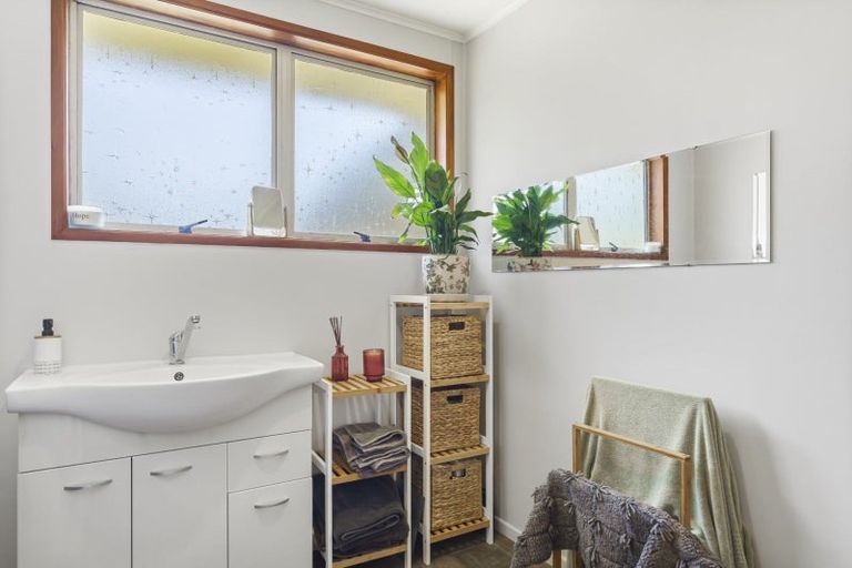 Photo of property in 35 Valley Road, Te Puke, 3119