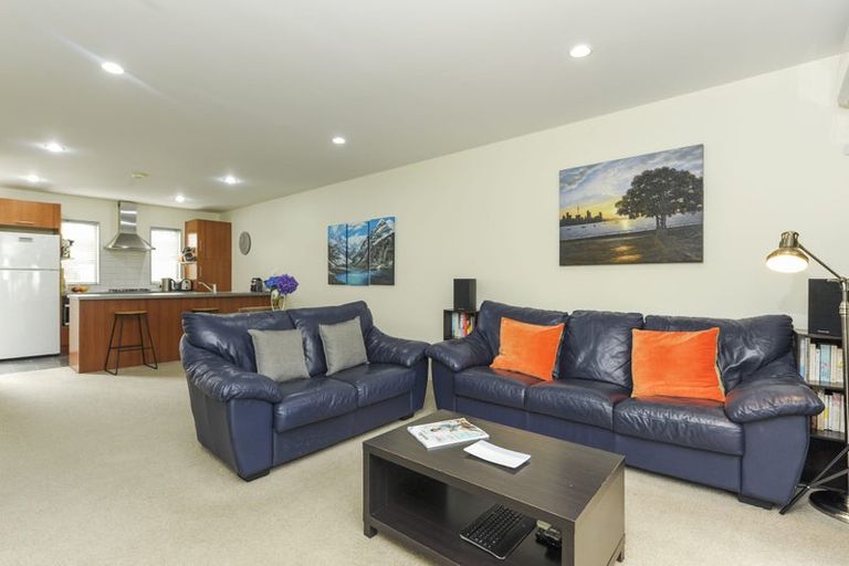 Photo of property in 47/42 Holly Street, Avondale, Auckland, 1026