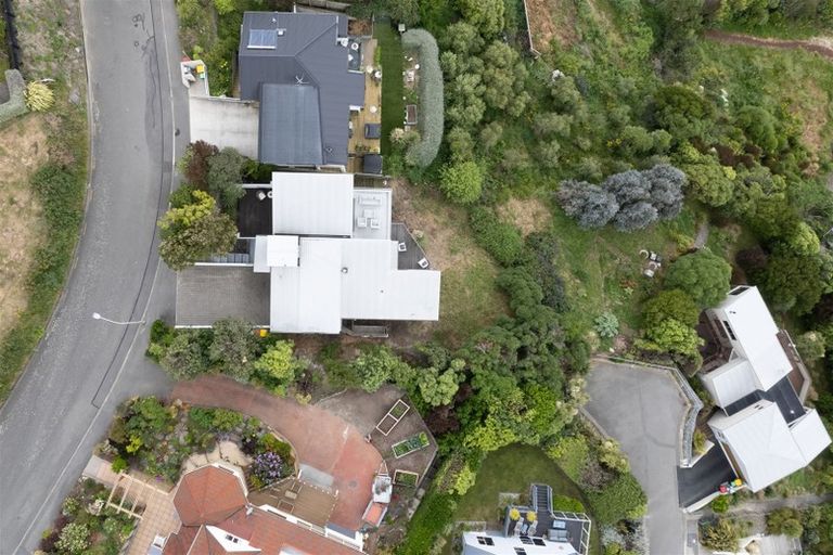 Photo of property in 16 Glendevere Terrace, Redcliffs, Christchurch, 8081