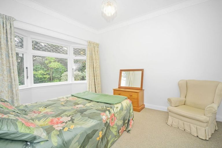 Photo of property in 72 Avenue North Road, Levin, 5510