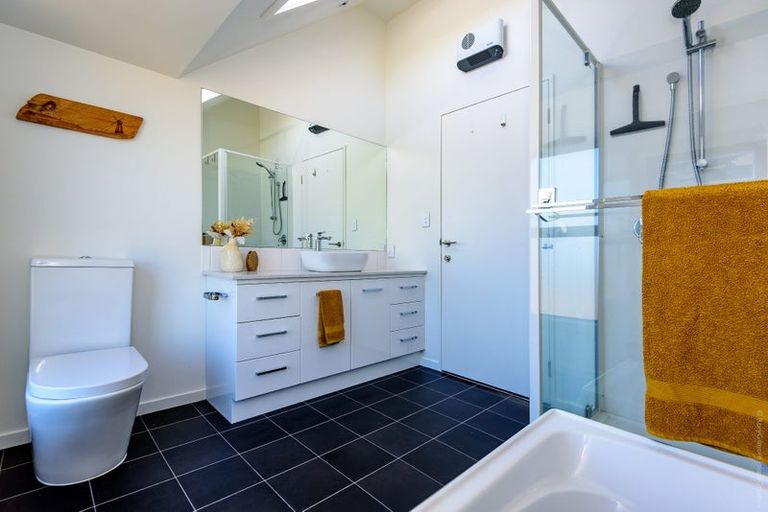 Photo of property in 2/49 Bishop Street, St Albans, Christchurch, 8014