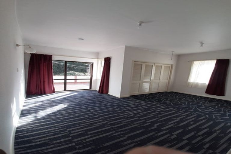 Photo of property in 38 Sunshine Avenue, Karori, Wellington, 6012