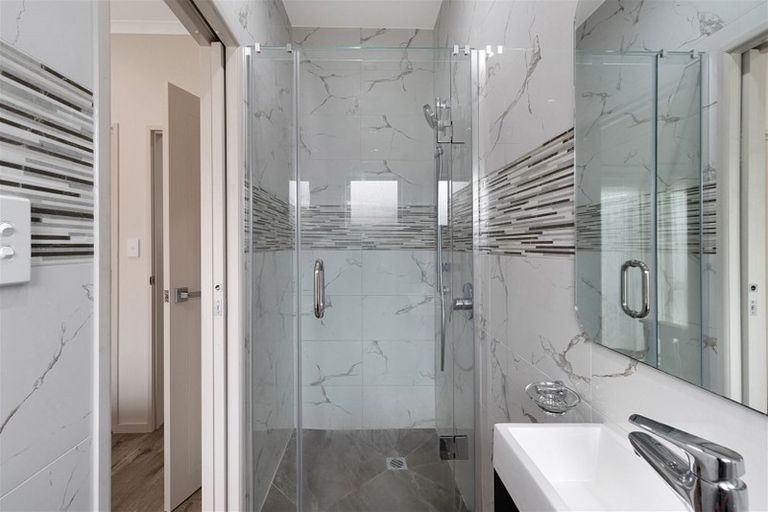 Photo of property in 7a Woodvale Road, Glen Eden, Auckland, 0602