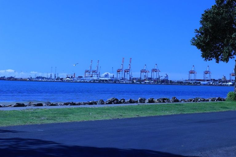 Photo of property in 8 Seaway Terrace, Otumoetai, Tauranga, 3110