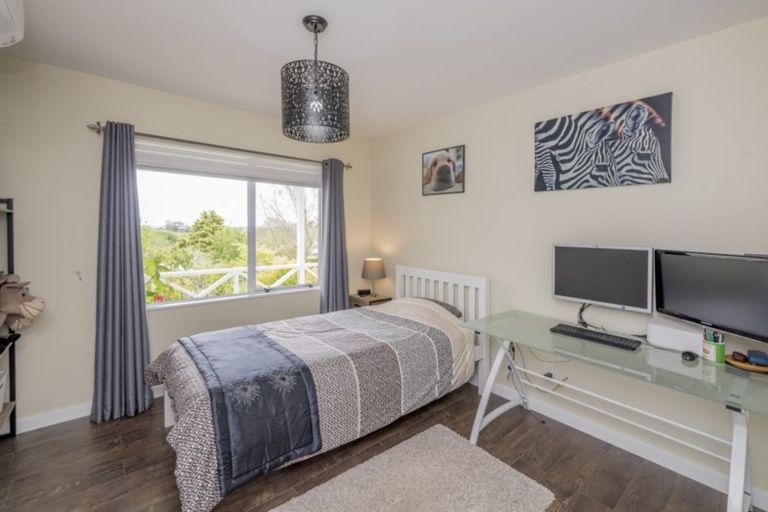 Photo of property in 33 Wi Pere Street, Manakau, Levin, 5573