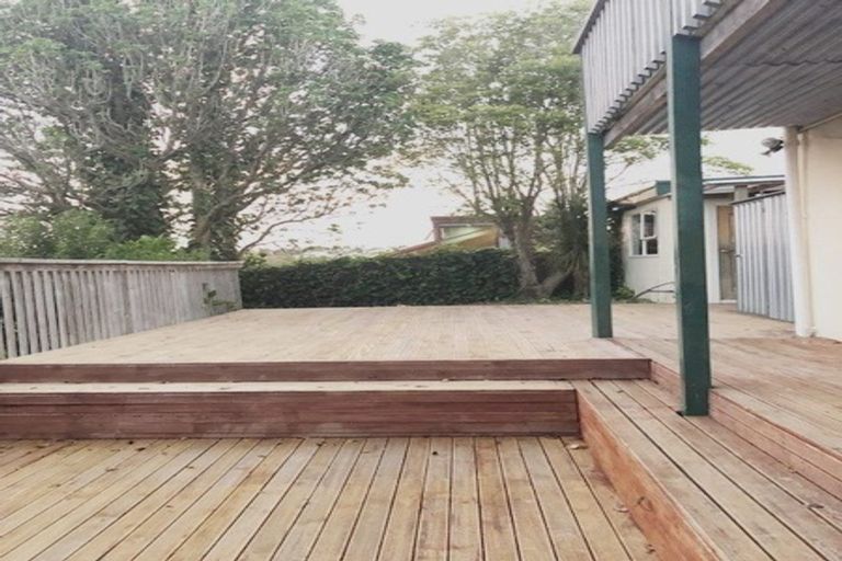 Photo of property in 1/22 Nigel Road, Browns Bay, Auckland, 0630