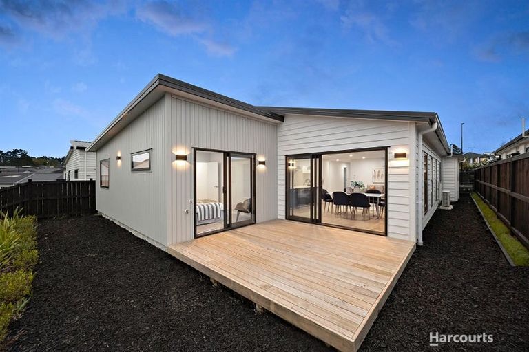 Photo of property in 8 Croatia Avenue, Huapai, Kumeu, 0810
