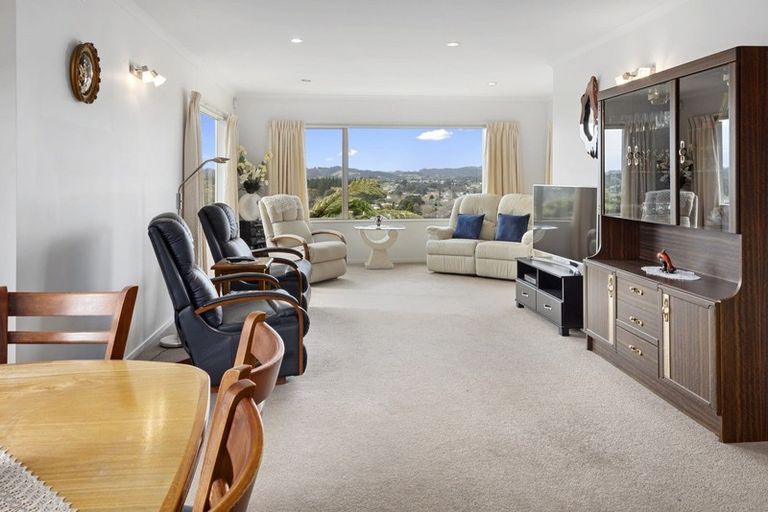 Photo of property in 11a Grand View Road, Te Kamo, Whangarei, 0112