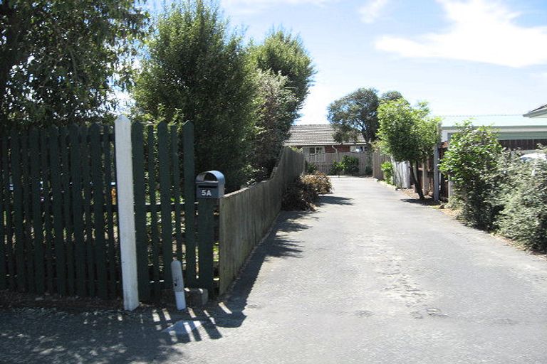 Photo of property in 5a Chartwell Street, Burwood, Christchurch, 8083
