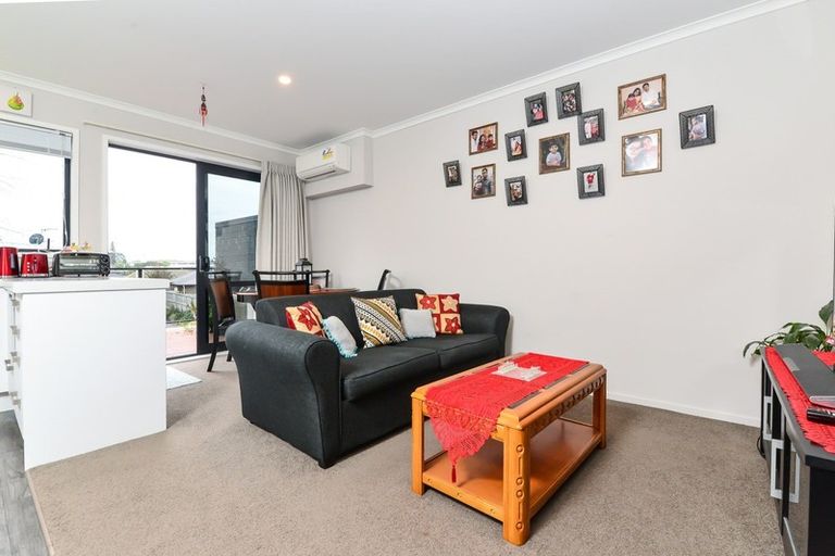 Photo of property in 3/16 Jones Crescent, Melville, Hamilton, 3206