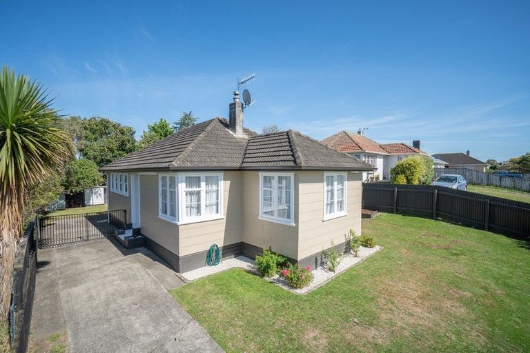 Photo of property in 48 Upham Terrace, Roslyn, Palmerston North, 4414