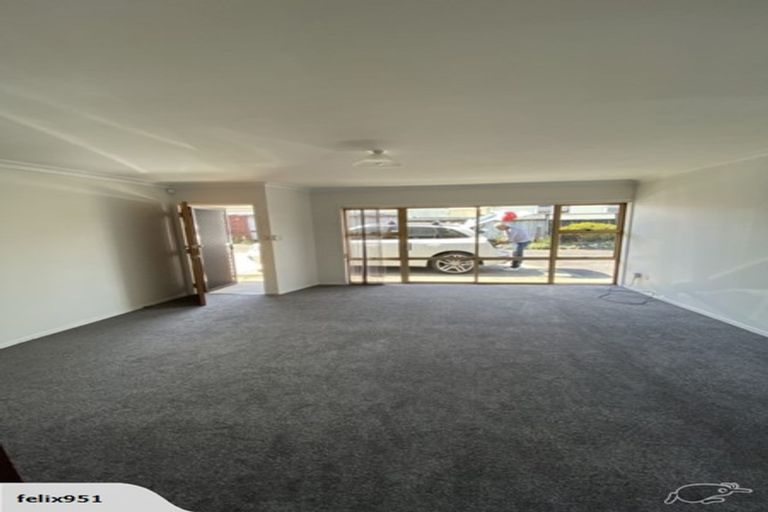 Photo of property in 2/66 Birdwood Avenue, Papatoetoe, Auckland, 2025