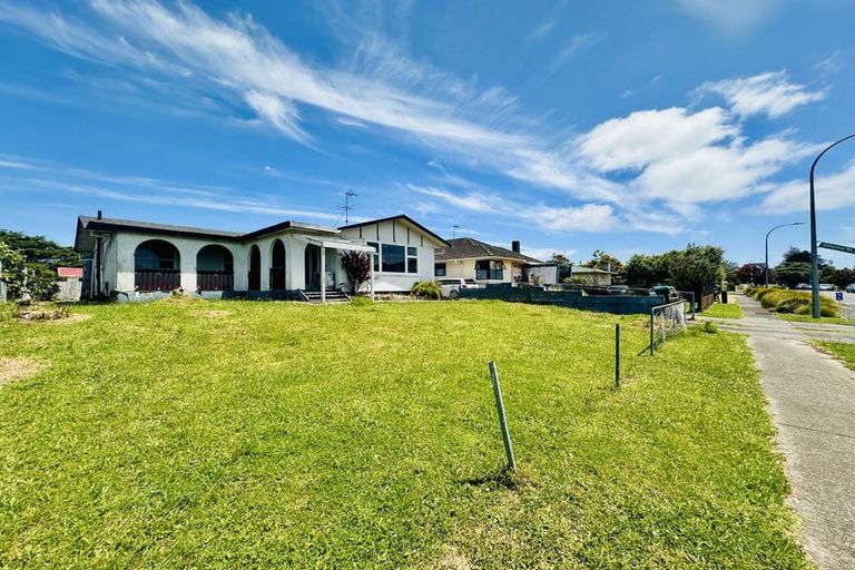 Photo of property in 47 Friesian Drive, Mangere, Auckland, 2022