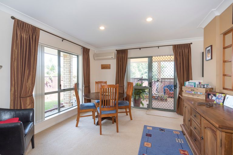 Photo of property in 27 Fergy Crescent, Wattle Downs, Auckland, 2103
