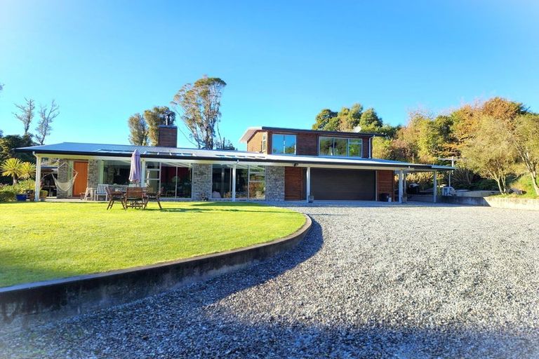 Photo of property in 572 Rutherglen Road, Marsden, Greymouth, 7872