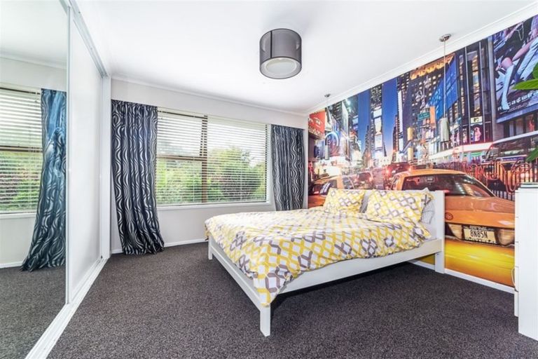 Photo of property in 1/52b Pleasant Road, Glen Eden, Auckland, 0602