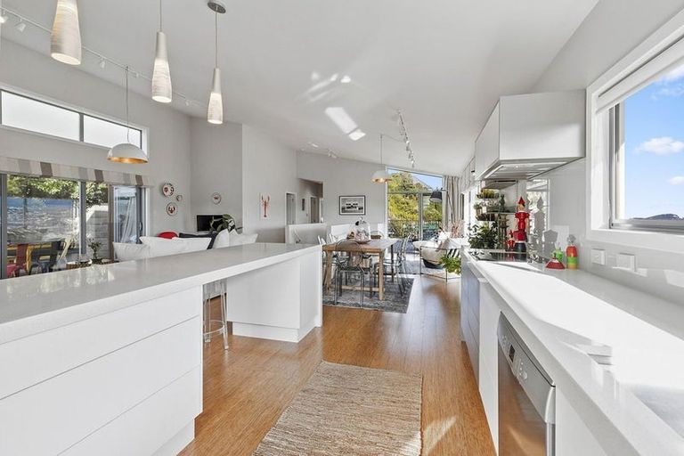 Photo of property in 85e Seatoun Heights Road, Seatoun, Wellington, 6022