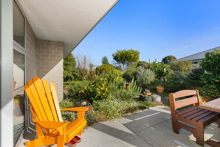 Photo of property in 21 Gladys Place, Levin, 5510