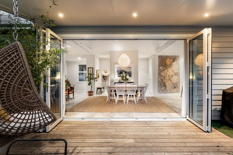 Photo of property in 42 Awanui Crescent, Matakana, Warkworth, 0985