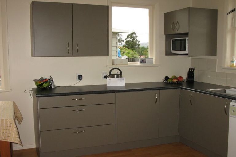 Photo of property in 82 Arimu Road, Papakura, 2110