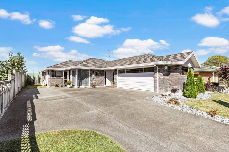 Photo of property in 33 Hastings Place, Hamilton Lake, Hamilton, 3204