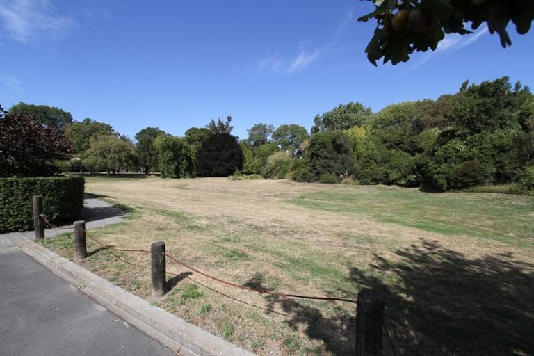 Photo of property in 15 Seager Lane, Hillmorton, Christchurch, 8024